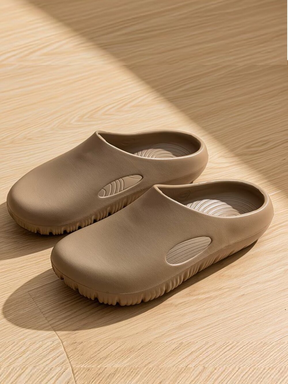 Men's Casual EVA Summer Light Waterproof Slide-In Clog Sz 9.5-10/EU 44-45 Tan
